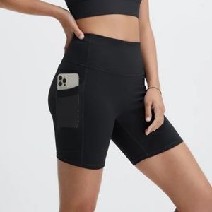 NWT Fabletics On The Go 6" Bike Short